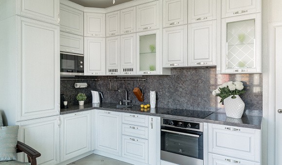 Белая кухня в Мурманске