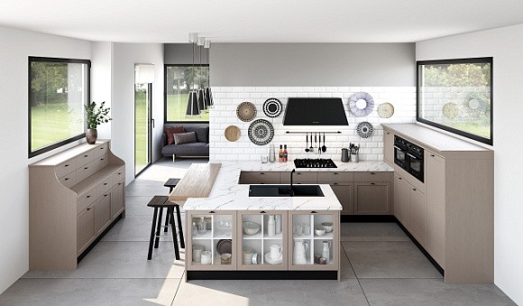 Светлая кухня в Воронеже