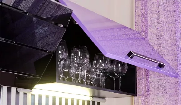 Фиолетовая кухня в Твери