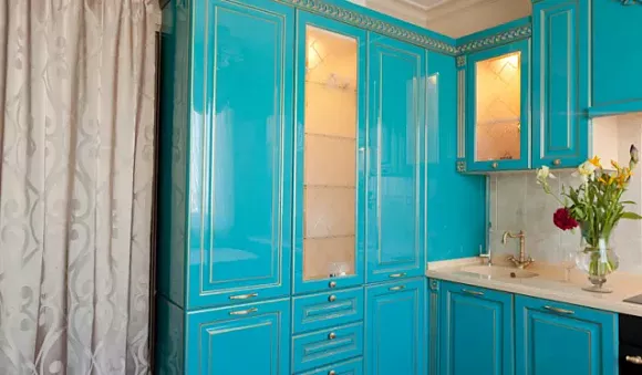 Глянцевая кухня в Санкт-Петербурге