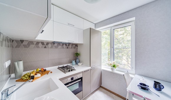 Серая кухня в Клину