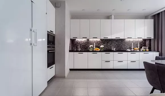 Белая кухня в Кирове