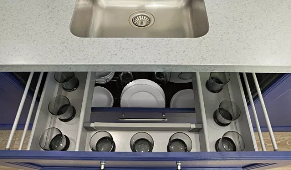 Синяя кухня в Санкт-Петербурге