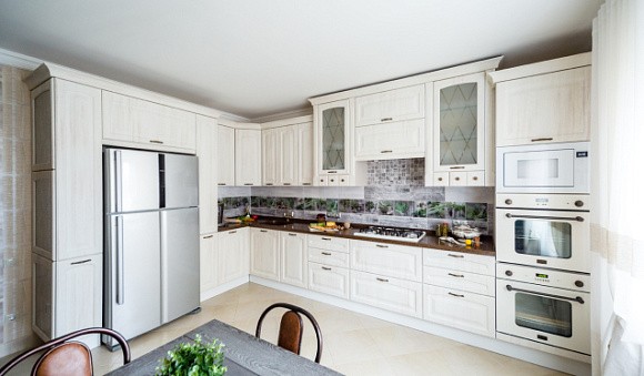 Бежевая кухня в Клину