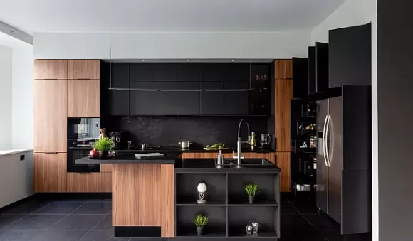 Темная кухня